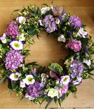 pretty-garden-wreath