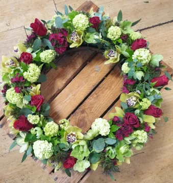 red-and-green-wreath