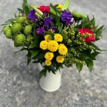 vibrant-jug-arrangement