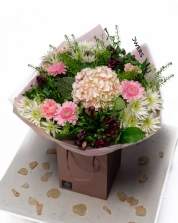 mixed-pink-bouquet