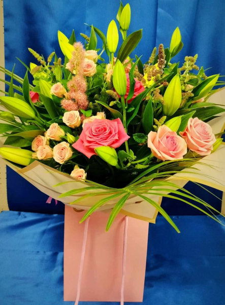 Blush-bloom hand-tied