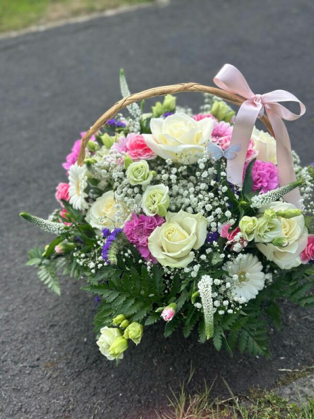 Blush garden basket