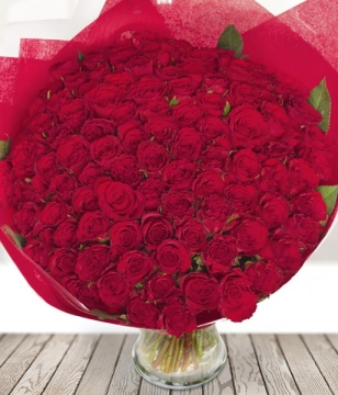 100-red-roses
