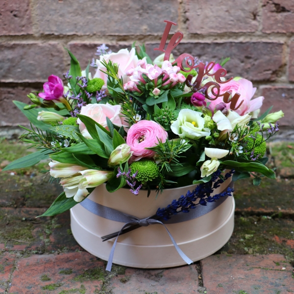 hat-box-arrangement