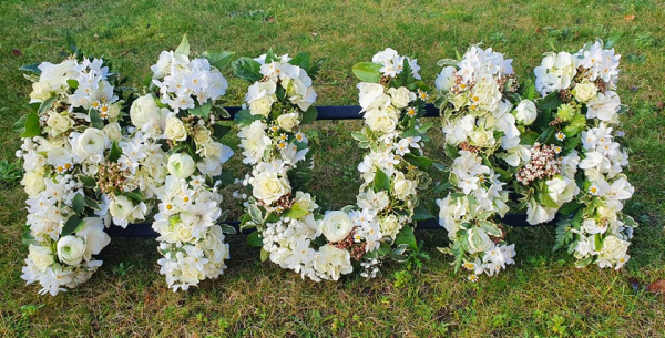 mixed-loose-mum-frame