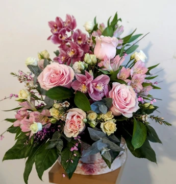 luxurious-hatbox