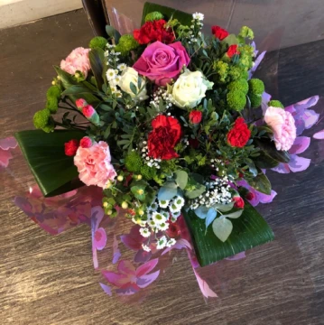 seasonal-mixed-hand-tied