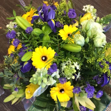 a-beautiful-mixture-of-flowers