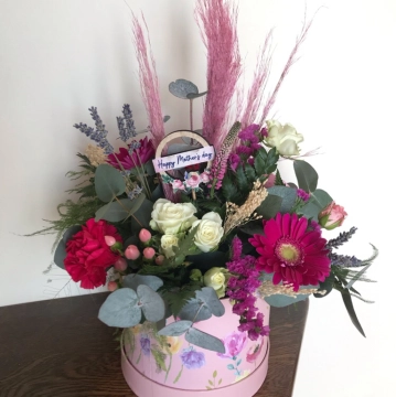 pink-cerise-hatbox