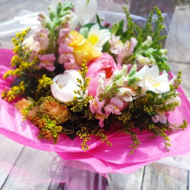 Hot-lips-bouquet