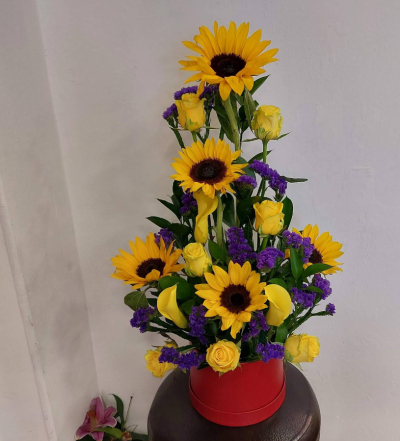 Sunflower hatbox