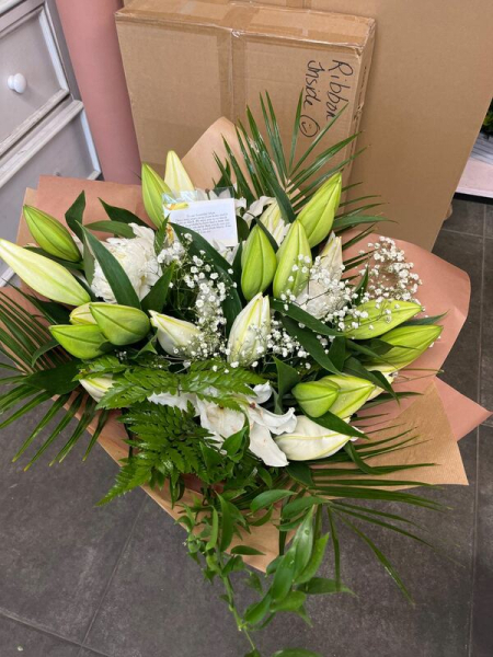 Luxury lillies