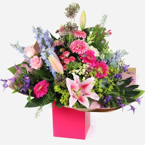 grand-affection-bouquet-of-luxurious-seasonal-flowers-1
