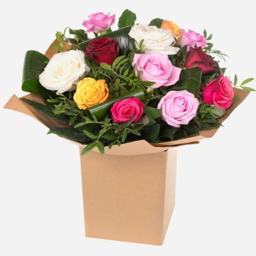 sweet-romance-bouquet-of-mixed-roses-1