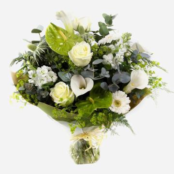 sparkling-champagne-luxury-bouquet-in-whites-and-cream-1