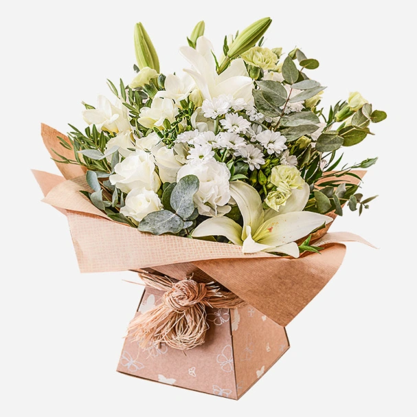 evelyn-bouquet-with-white-and-cream-flowers-1