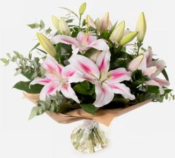 star-gaze-pink-oriental-lilies-hand-tied-bouquet-1