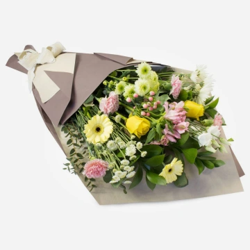 eden-gift-wrap-of-flowers-in-eco-friendly-wrapping-1