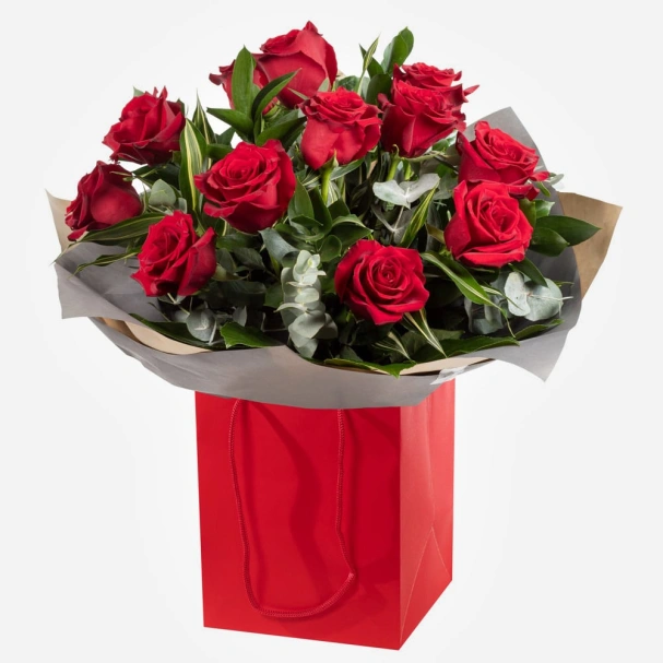 for-my-sweetheart-12-luxury-red-roses-making-the-perfect-dozen-1