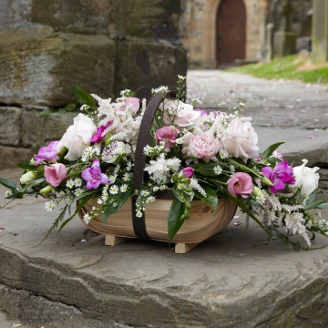 large-basket-arrangement-with-pink-roses-and-lisianthus-1