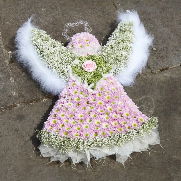 angel-floral-tribute-with-pink-roses-and-gypsophila-1