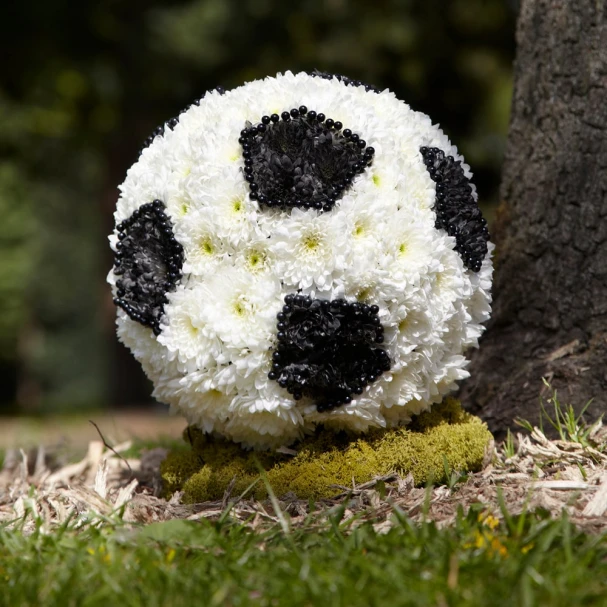 football-tribute-with-white-chrysanthemums-and-black-accents-1