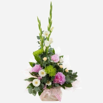 tall-floral-arrangement-with-pink-peonies-gladioli-and-roses-1